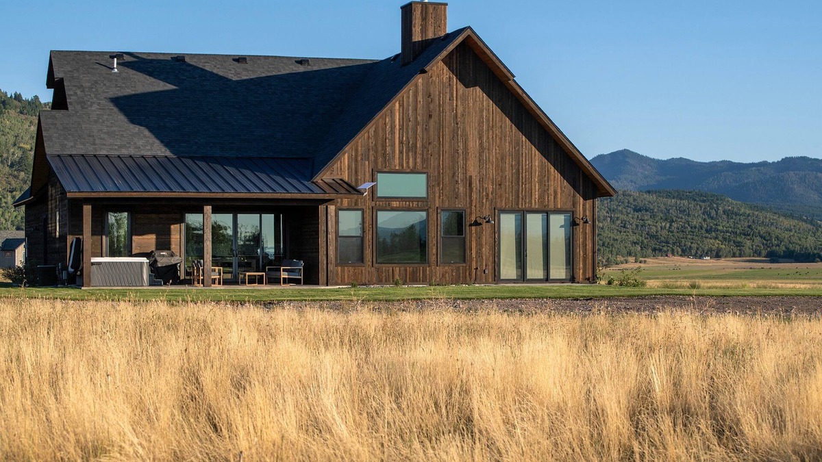 Victor House | Modern Comfort in Scenic Teton Reserve