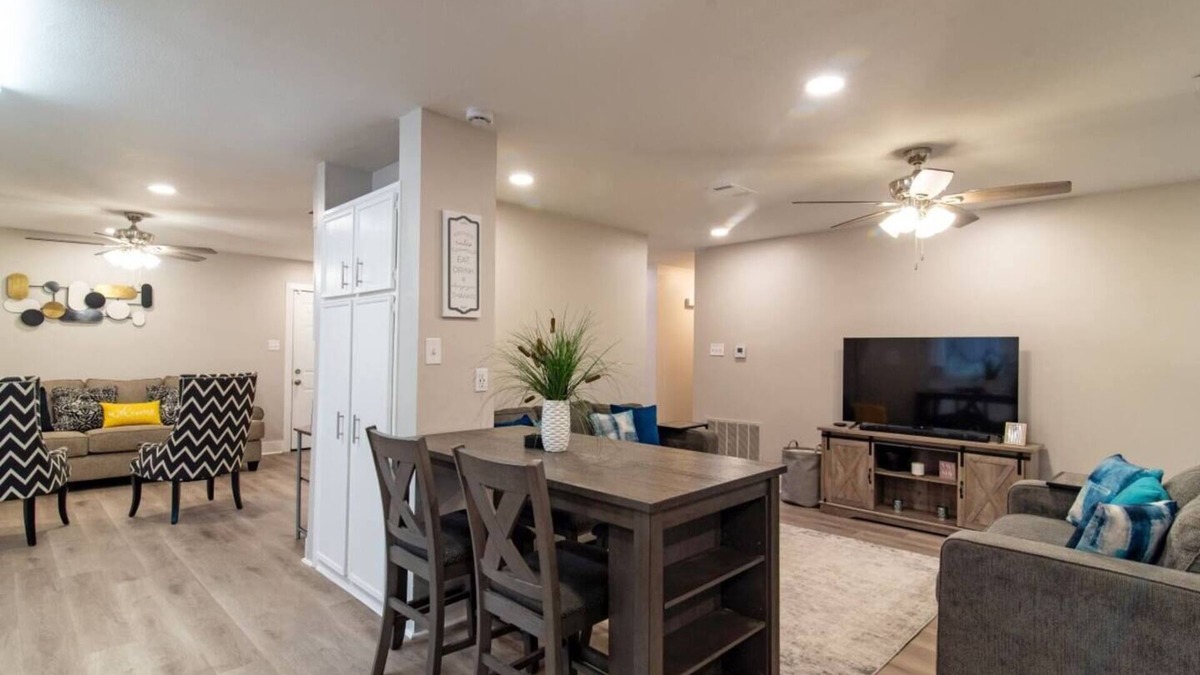 Little Rock House | Modern Comfort Meets Serenity: Newly Remodeled 3BR Home in Pecan Lake