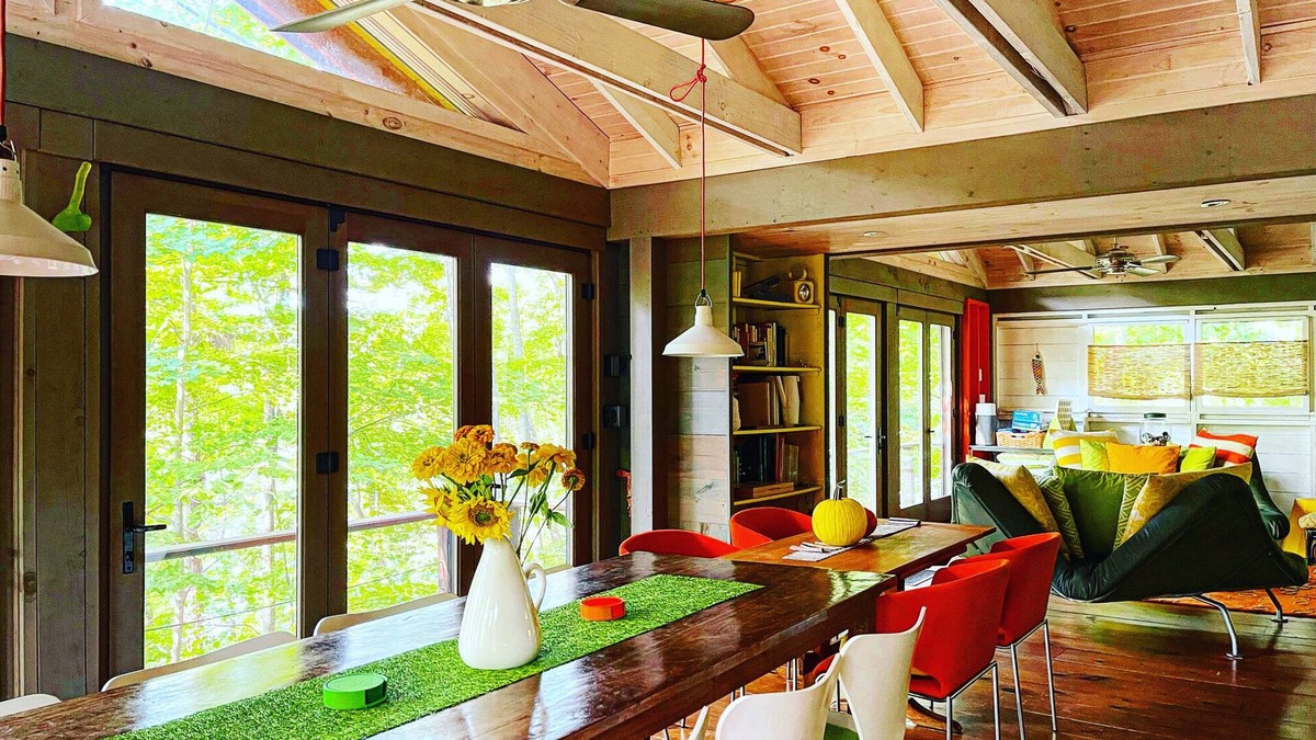 Walton Park House | Modern Comfort Meets Nature -Private Dock, Fire Pit & Detached Sleep Cabins