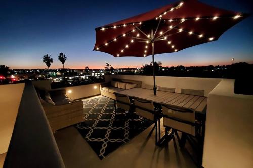 Morena House | Modern comfort, prime location, 360 views, 4 BR entire house
