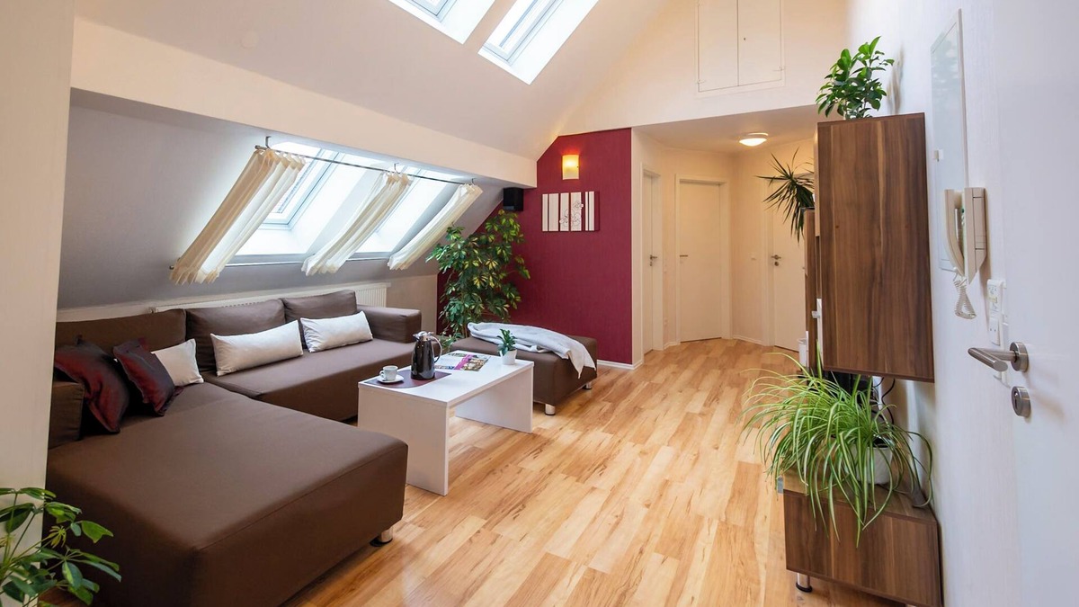 Lengfurt Apartment | Modern, comfortable vacation apartment with terrace, on the Main Valley cycle path