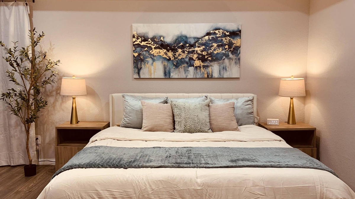 Fort Worth House | Modern Comfy Home in DFW