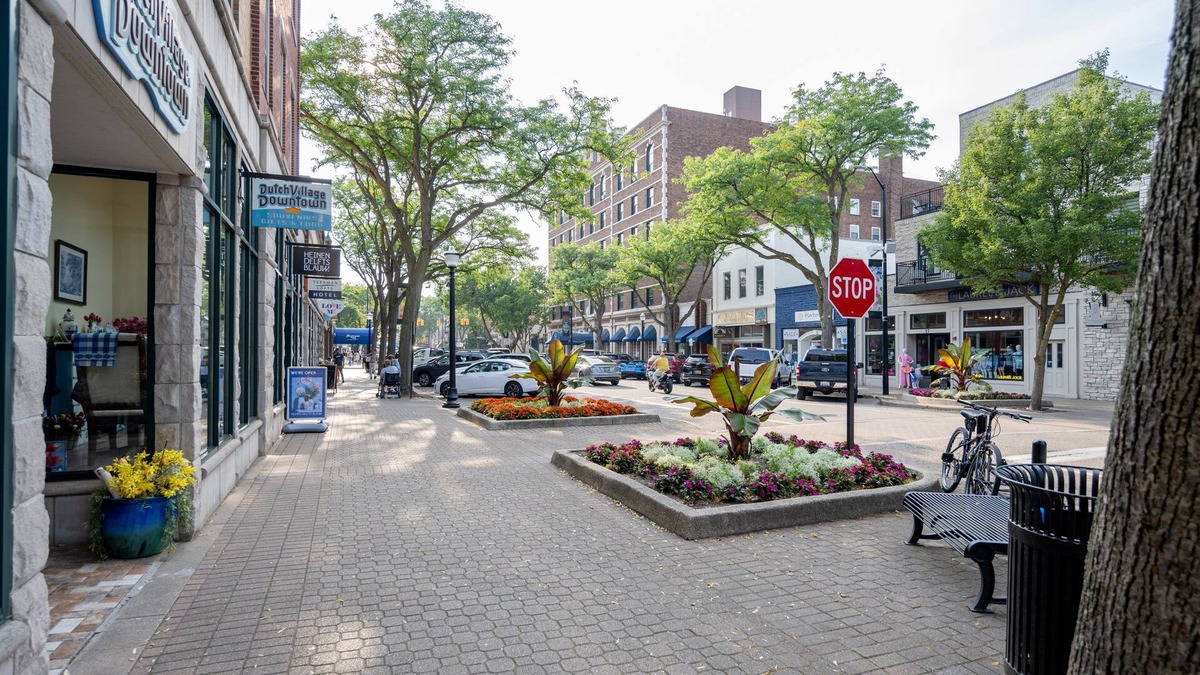 Holland Condo | Modern Condo in Downtown Holland: The Ontario