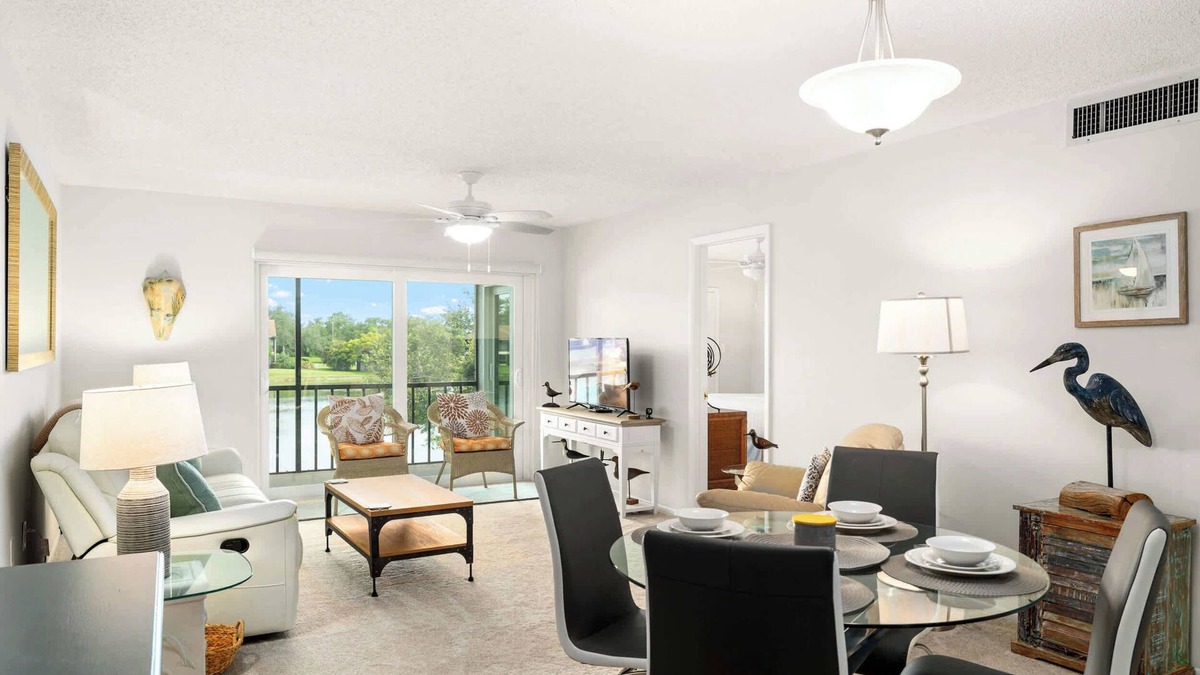 Oldsmar Condo | Modern Condo on the lake! Oldsmar, FL