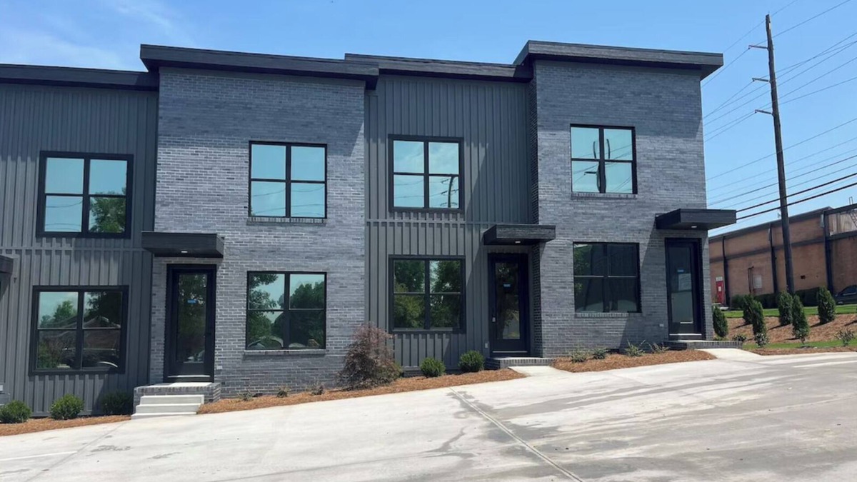 Dalton Condo | Modern Condo Steps Away From Downtown Dalton- 2 Bedroom, 2.5 Bath