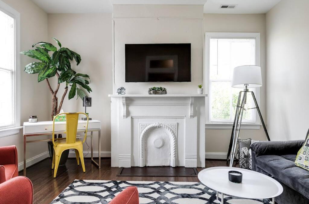 Church Hill Apartment | Modern, Convenient Gem: Urban Retreat 'n Richmond