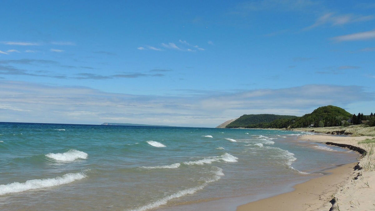 Empire Cottage | Modern cottage at the gateway to the Sleeping Bear Dunes National Lakeshore