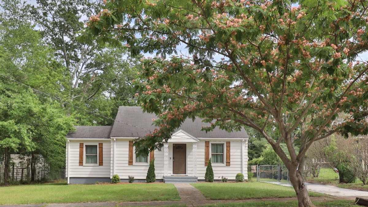 Columbus House | Modern Cottage in Columbus