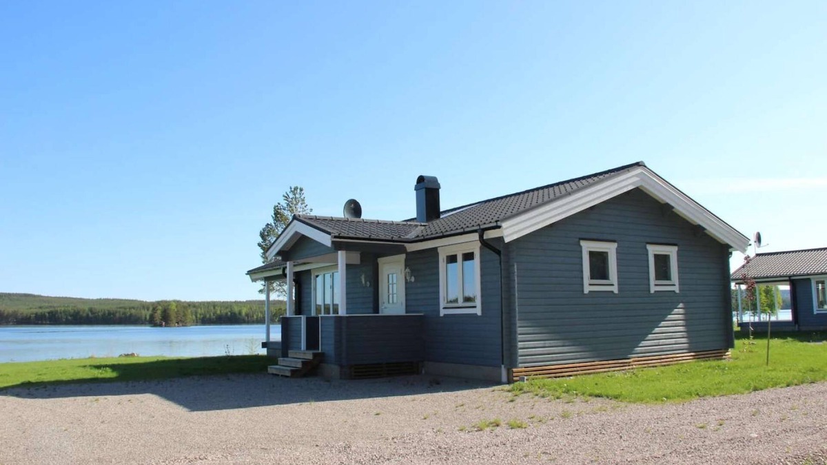 Svardsjo Ski Chalet | Modern cottage on the beautiful Hinsen lake