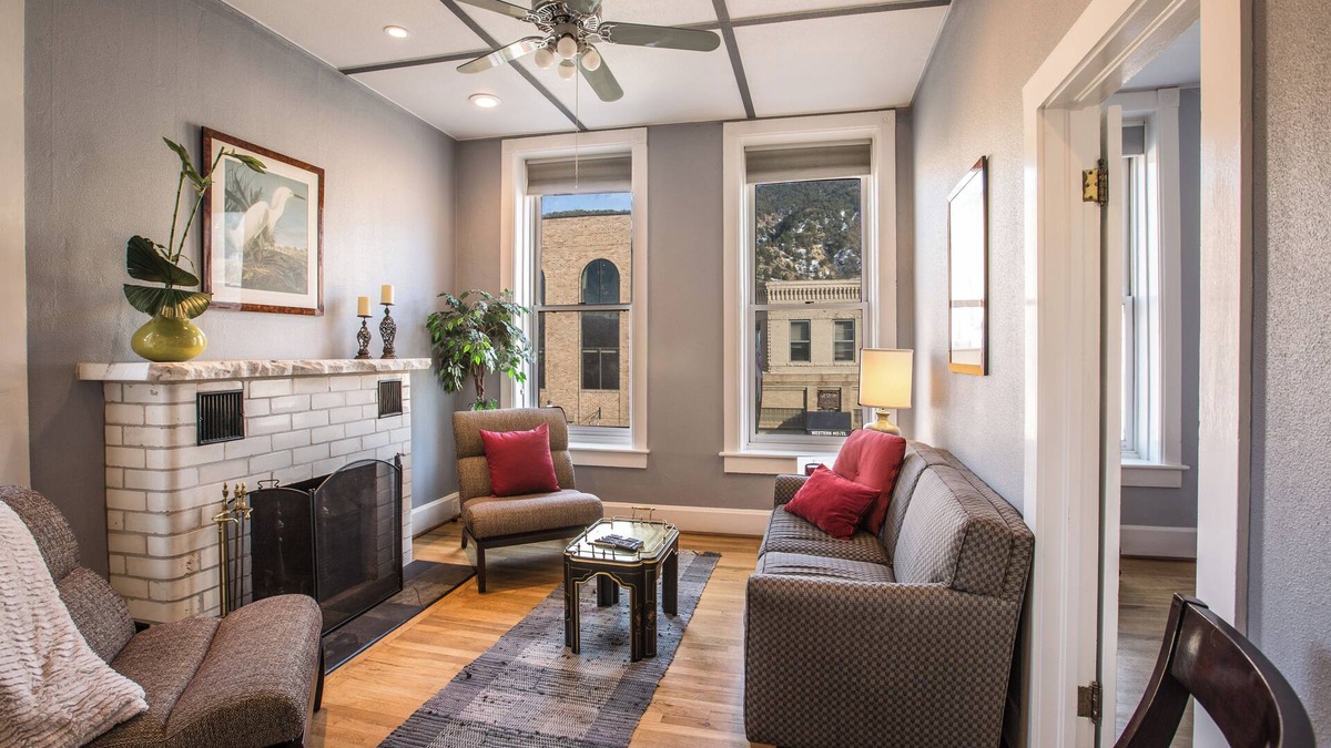 Glenwood Springs Apartment | Modern, Cozy, Beautiful Space in the Heart of Downtown Glenwood Springs