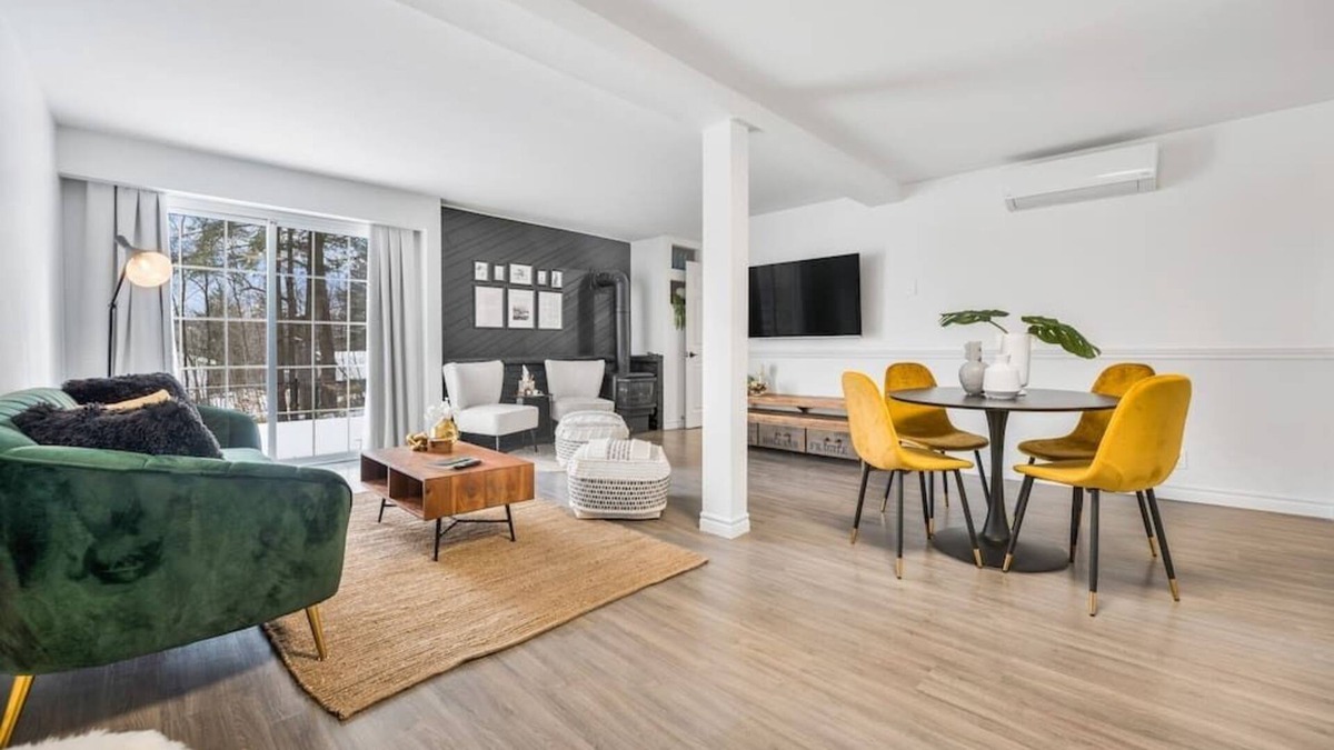 Lafontaine House | *Modern Cozy Retreat* - 1.5 Hr From Toronto!