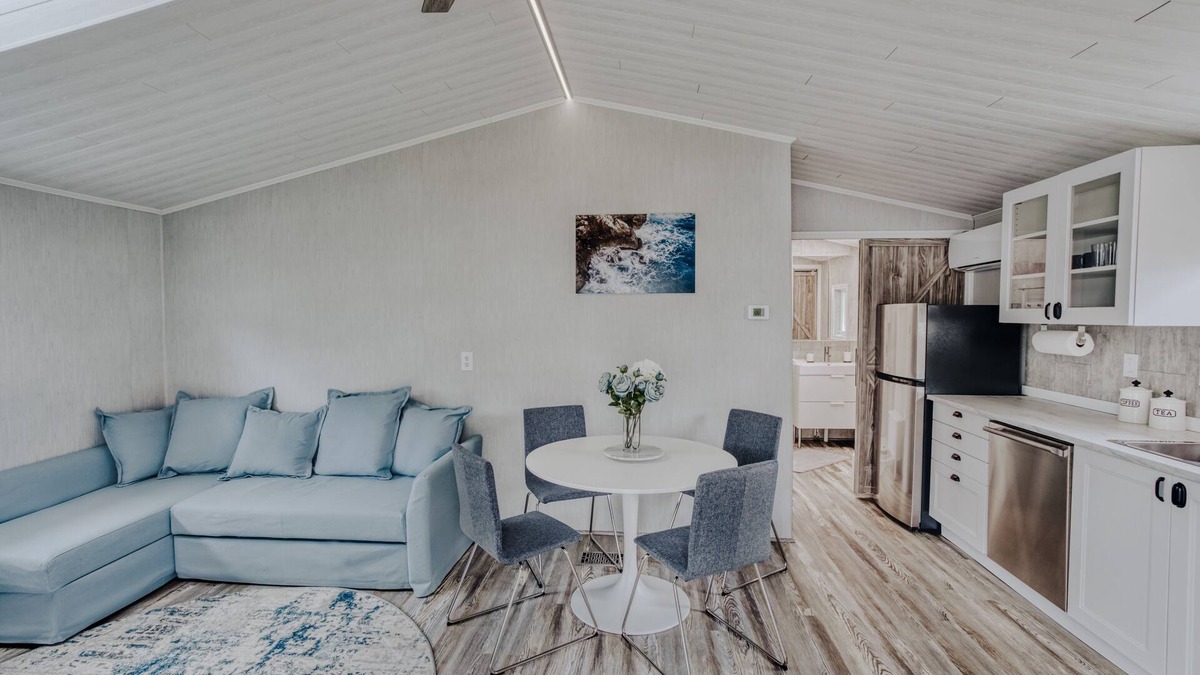 Painted Post Apartment | Modern & Cozy stand-alone apartment - perfect stay