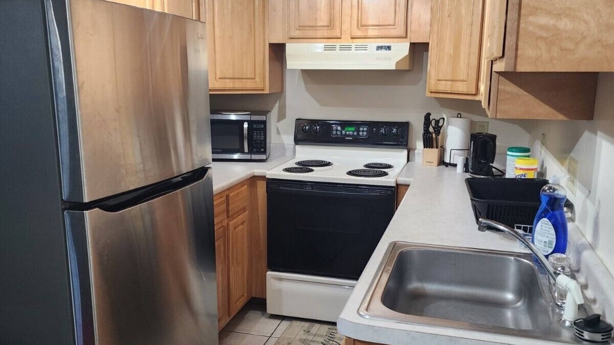 Webster Square Apartment | Modern Cozy two bedroom apartment with off-street Parking