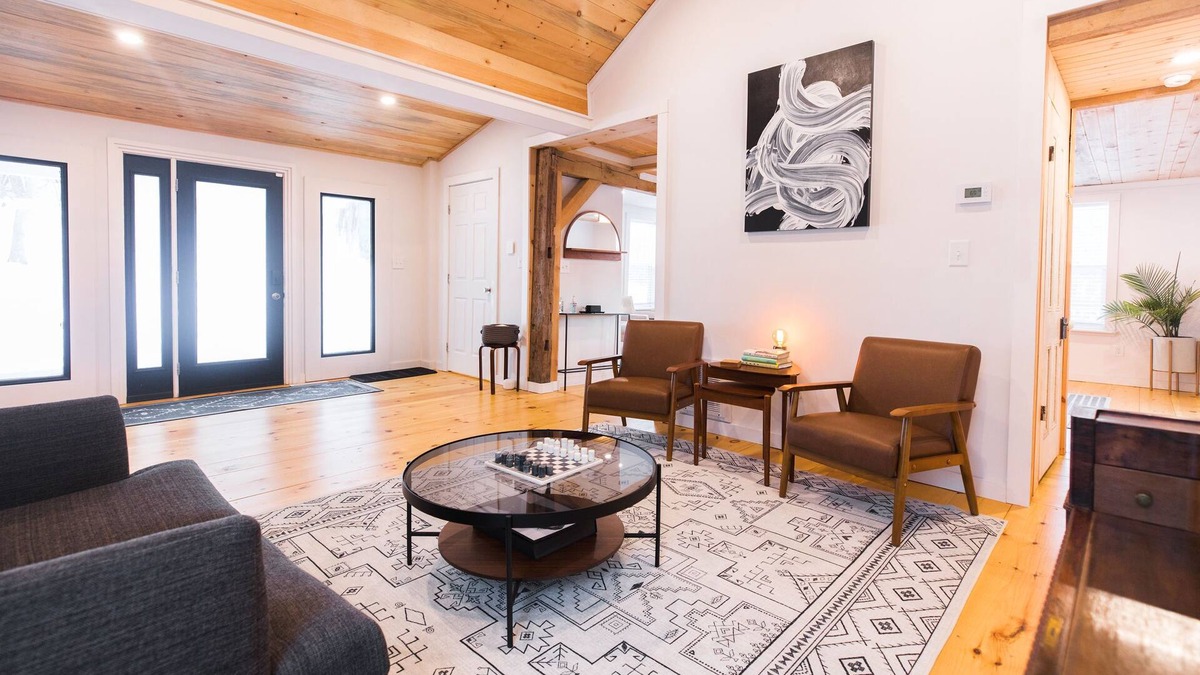 Columbiaville House | Modern Creekside Stay with Hot Tub 10 mins to Downtown Hudson
