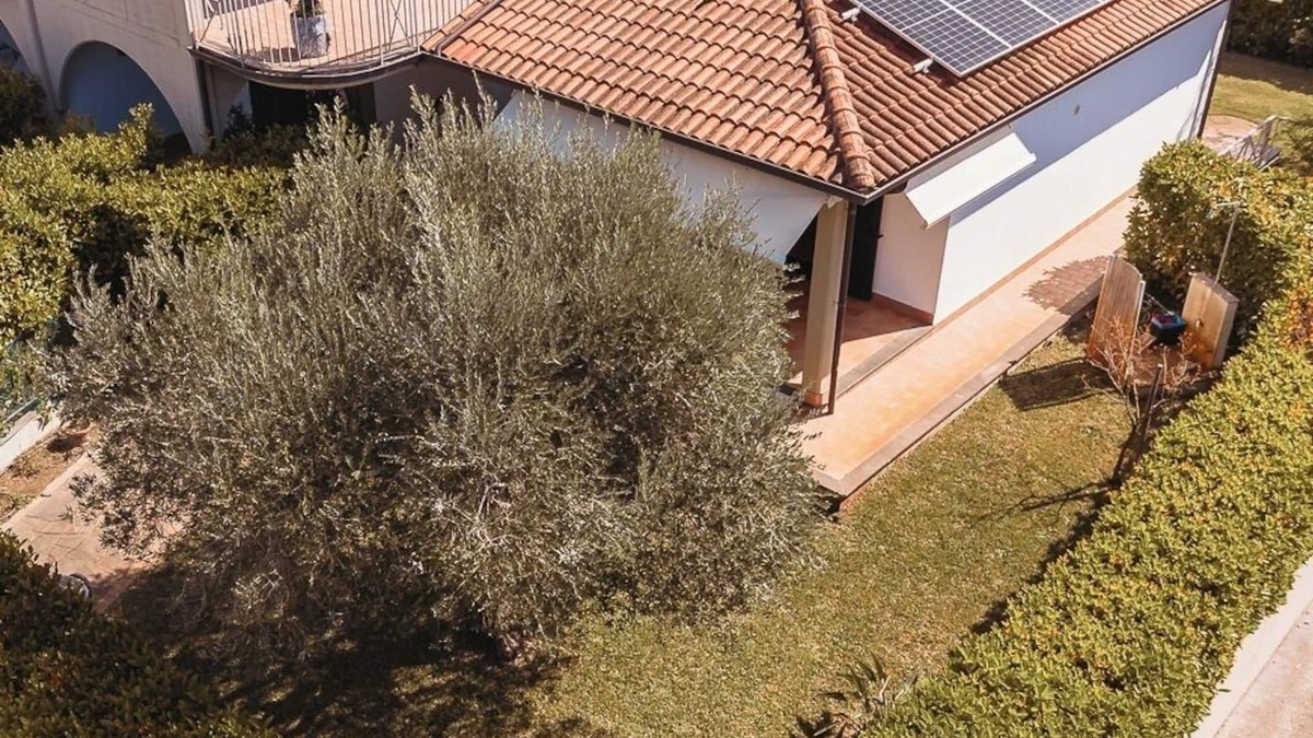 Marina di Casal Velino Villa | Modern detached villa in residential area only 140 mt from the sea.