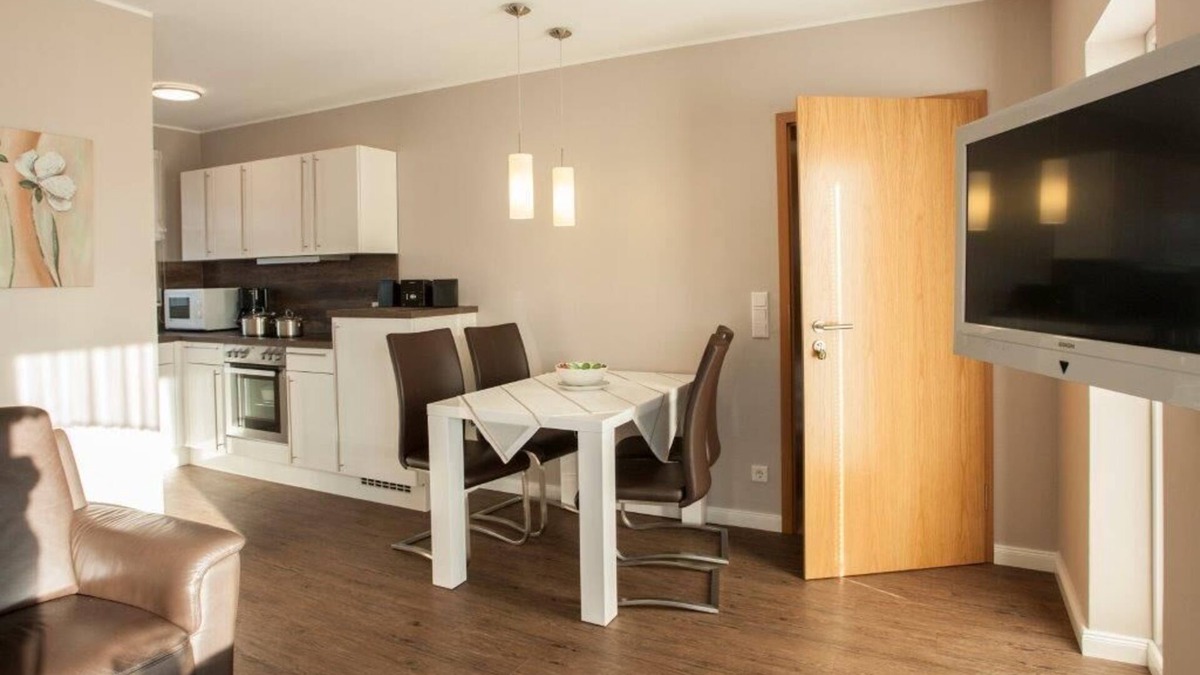 Altastenberg Apartment | Modern 60sqm apartment with south-facing balcony, free WiFi