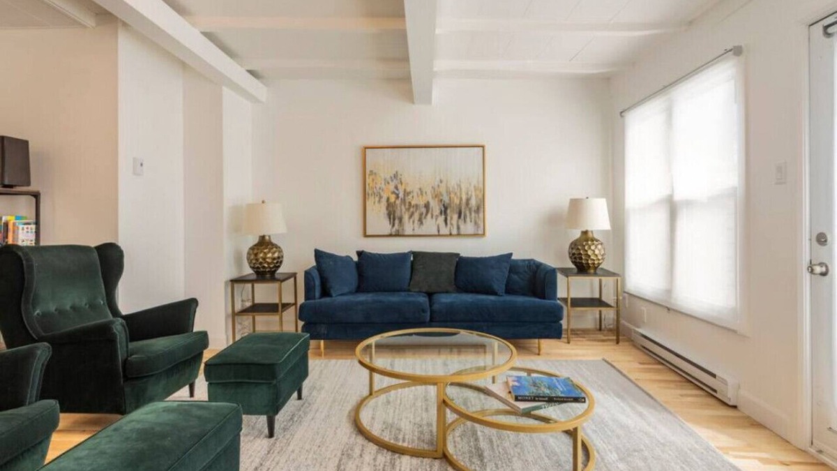 Maisonneuve Apartment | Modern Deluxe Style, Spacious Chic - Downtown MTL