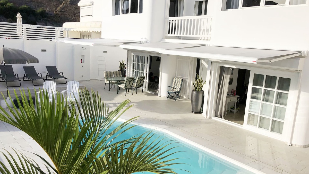 San Agustin House | Modern dream villa with sea view private, heated pool and sea view!