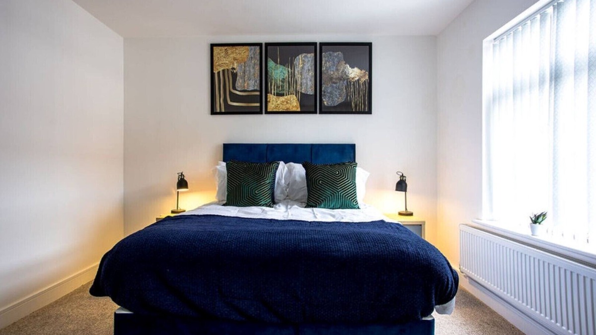 Stoke-on-Trent House | Modern & Exclusive home away from home