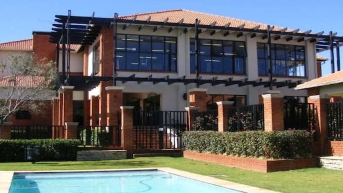 Greater Johannesburg Metropolitan Area Apartment | Modern Executive Penthouse ALL Amenities Included