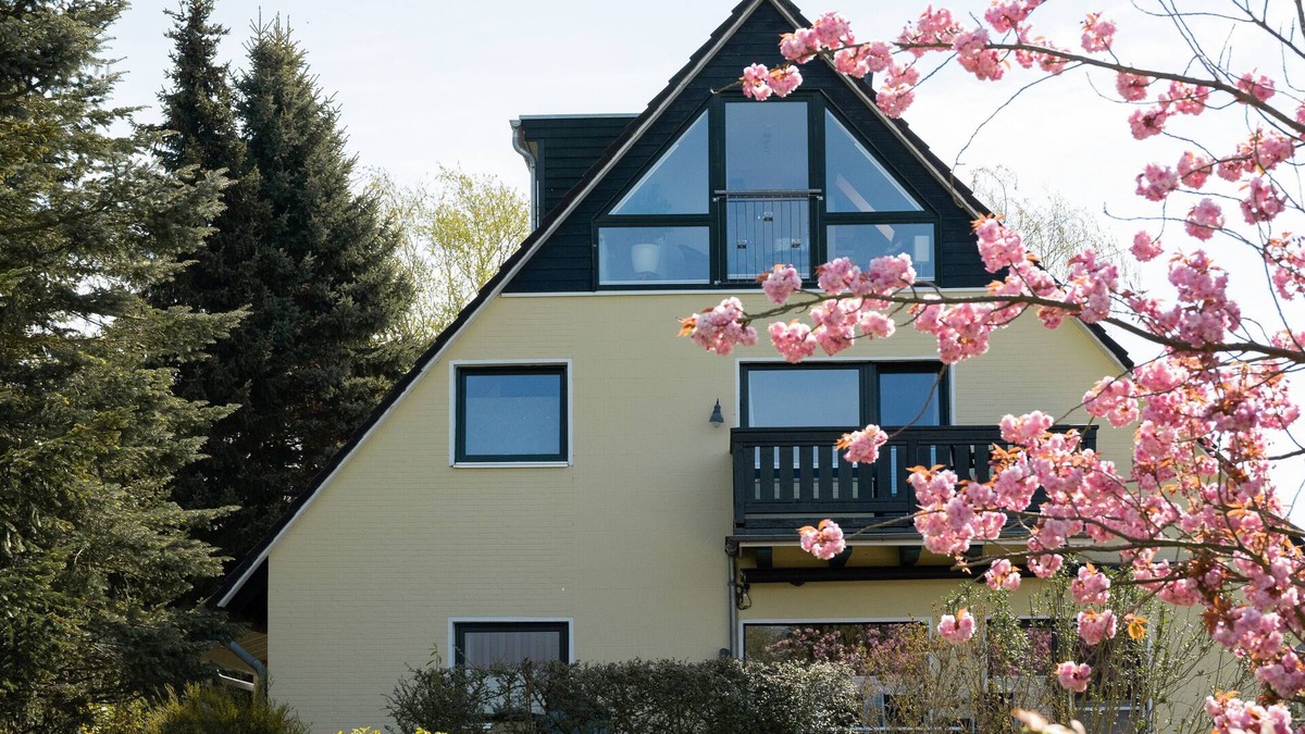 Bak Apartment | Modern family accommodation just 5 minutes from the lake