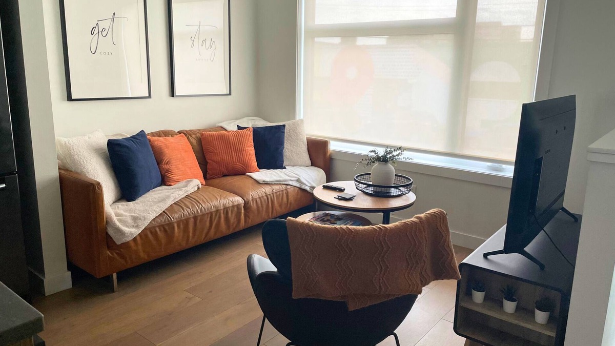 North Central Edmonton House | Modern | Family Friendly | West Of DT Yeg