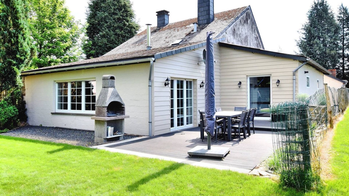 Samree House | Modern family home with wellness