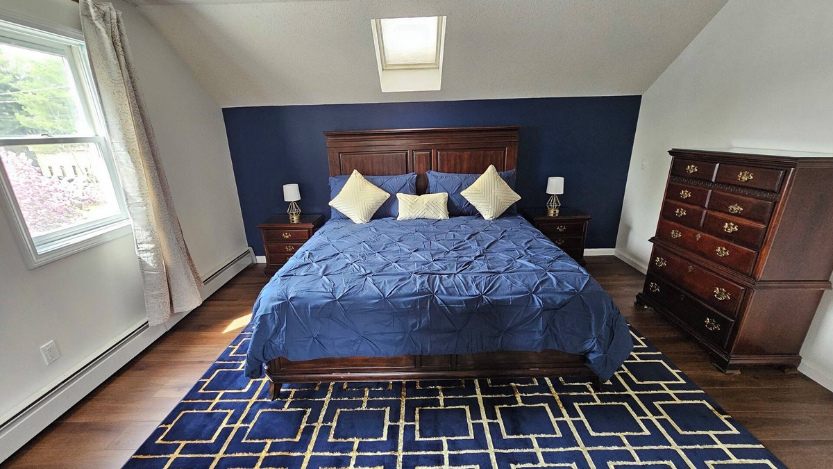 Silver Lane House | Modern Family Retreat w/Pool, Office & Fast WiFi