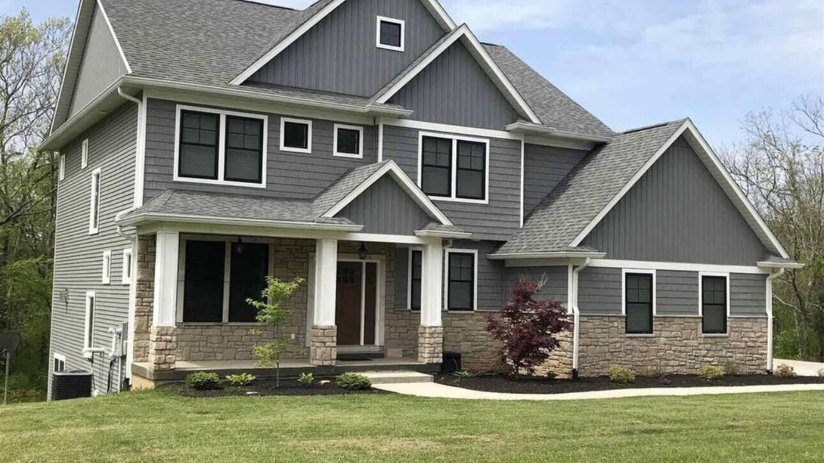 Bloomington House | Modern farm house escape. Family friendly, spacious, and quiet!