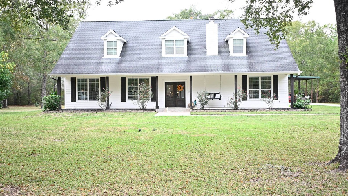 Wallisville Other | Modern Farmhouse in Wallisville!