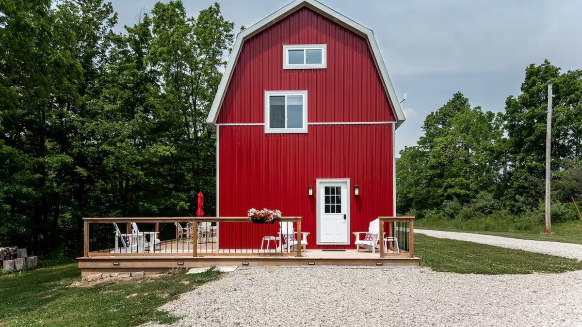 Malahide House | Modern Farmhouse Red Barn w/1 bedroom and a Scenic Forest and Country Setting