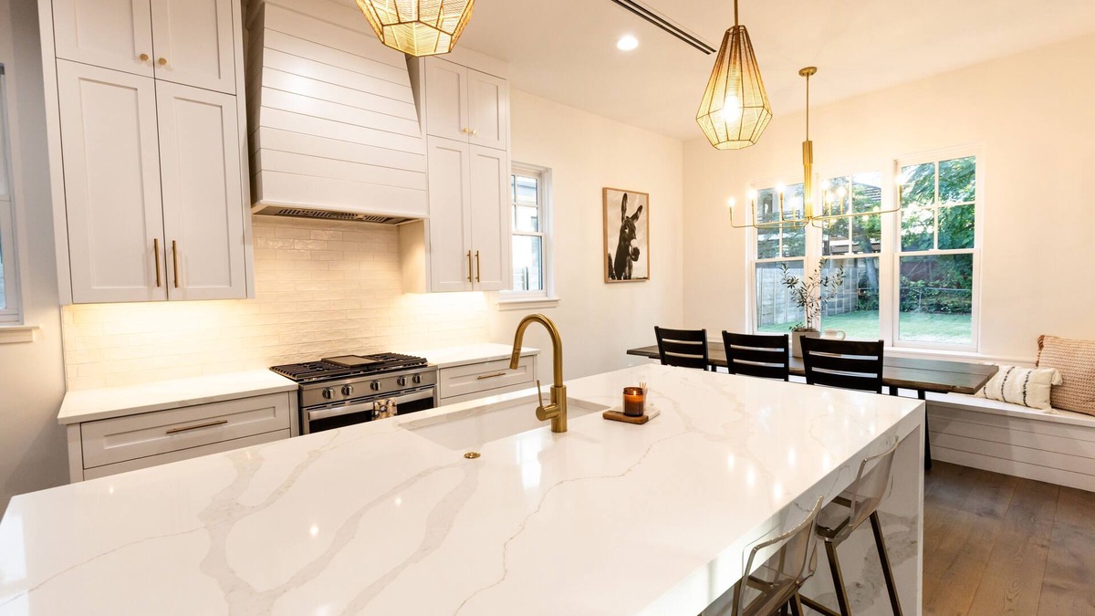 Dawson House | Modern Farmhouse | Walk to South Congress |3BR/3BA