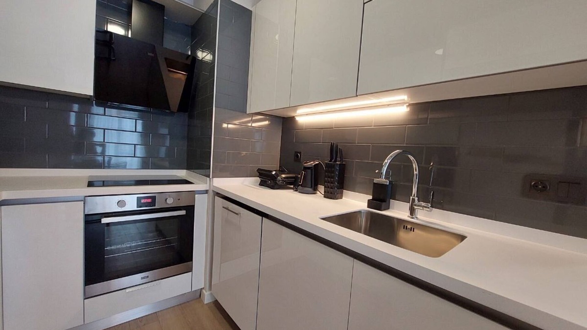 Bahcelievler Apartment | Modern Flat Apt Near City Center