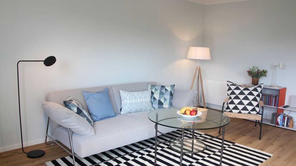 Murnau am Staffelsee Apartment | Modern flat facing south with view over mountains and lake