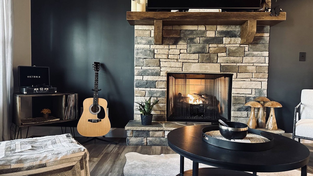 Ellijay Cottage | Modern, Forest Cottage w/Hot tub minutes to Dtown