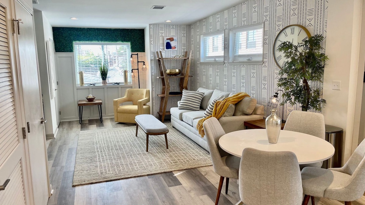 Trenton Apartment | Modern Fully Renovated Loft in Downtown Trenton