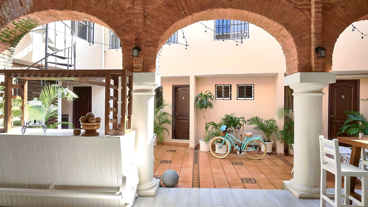 Zona Colonial Hotel | Modern Gem 1BD/1BA in the Heart of the Colonial Zone with Complimentary WiFi