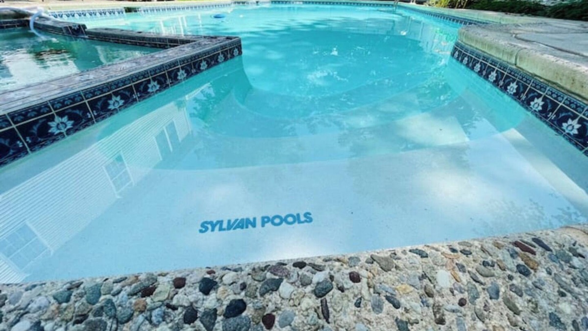 Wynnewood House | Modern Getaway POOL & GAME ROOM