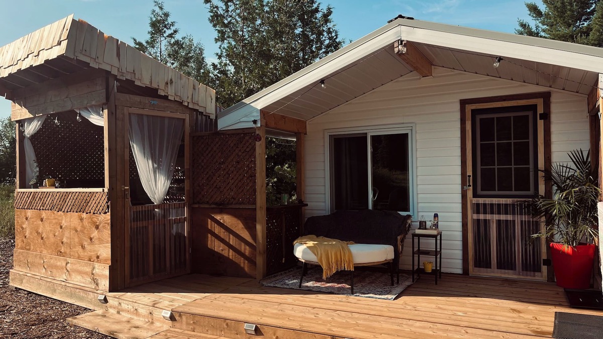 Havelock-Belmont-Methuen Cabin | Modern Glamping Cabin