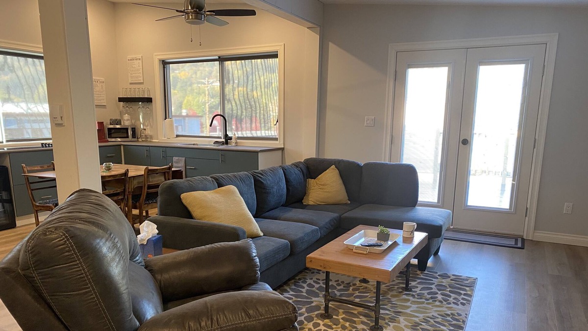 Fruitvale Apartment | Modern Guest House w/ Large Private Deck - Central West Kootenay location!