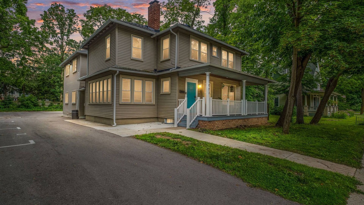 Ypsilanti Apartment | Modern Haven by EMU: Great for Med Students, Pet-Friendly