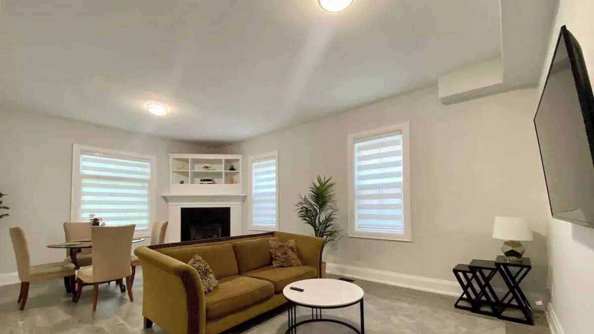 Vaughan House | Modern Heritage Home In Maple