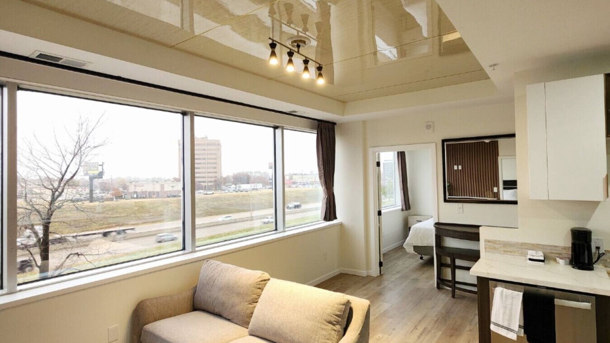 Tulsa Apartment | Modern High-Rise Apartment - 2