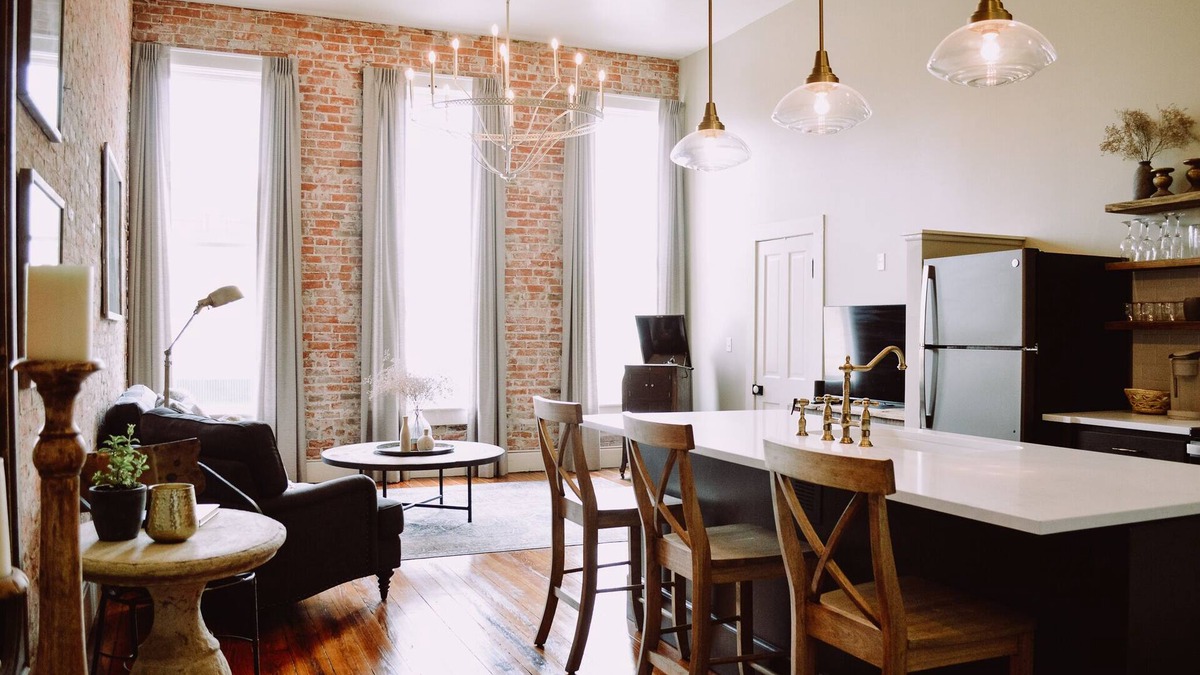 Council Grove Apartment | Modern, Historic Loft Overlooking Downtown