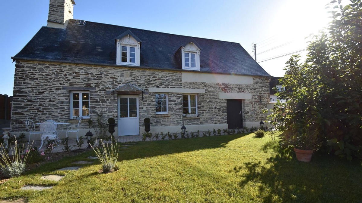 La Barre-de-Semilly House | Modern Holiday Home in La Barre-de-Semilly