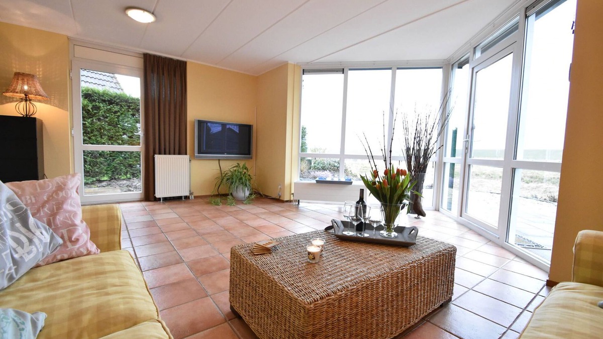 Ooltgensplaat House | Modern Holiday Home in Ooltgensplaat