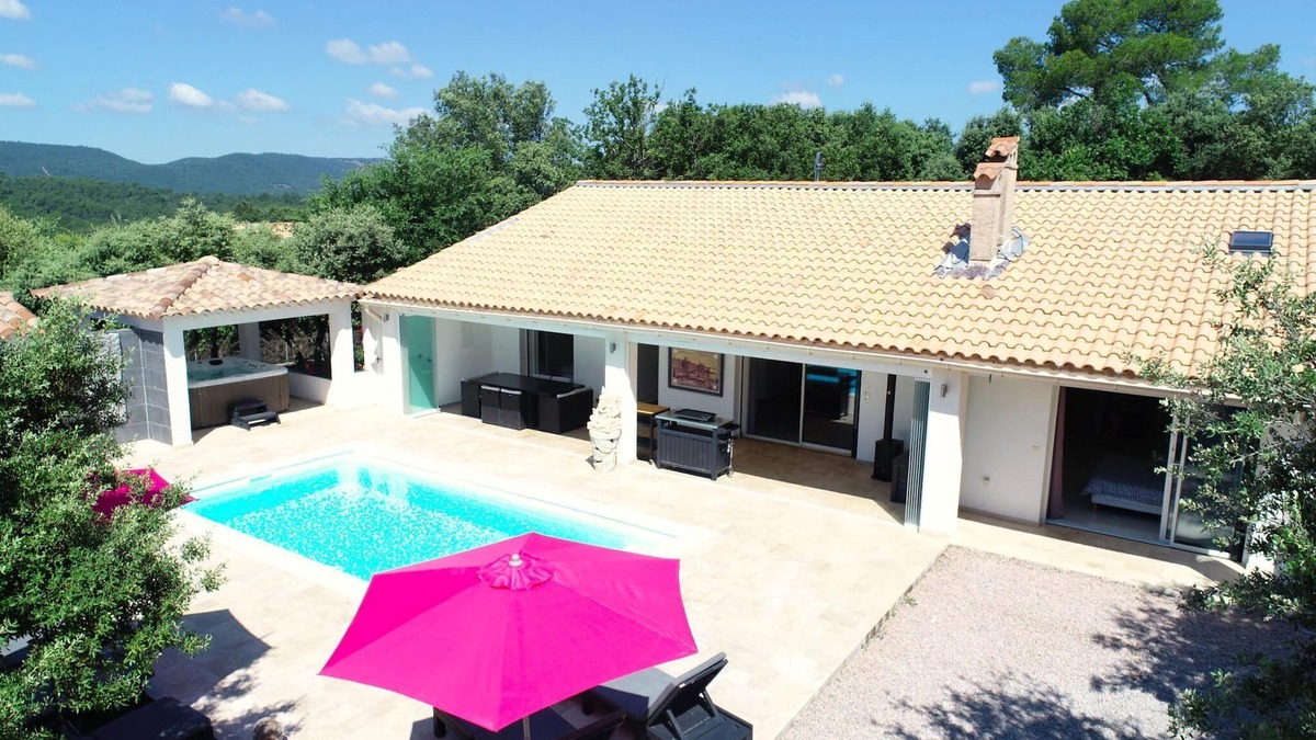 Vidauban House | Modern holiday home with private pool and garden