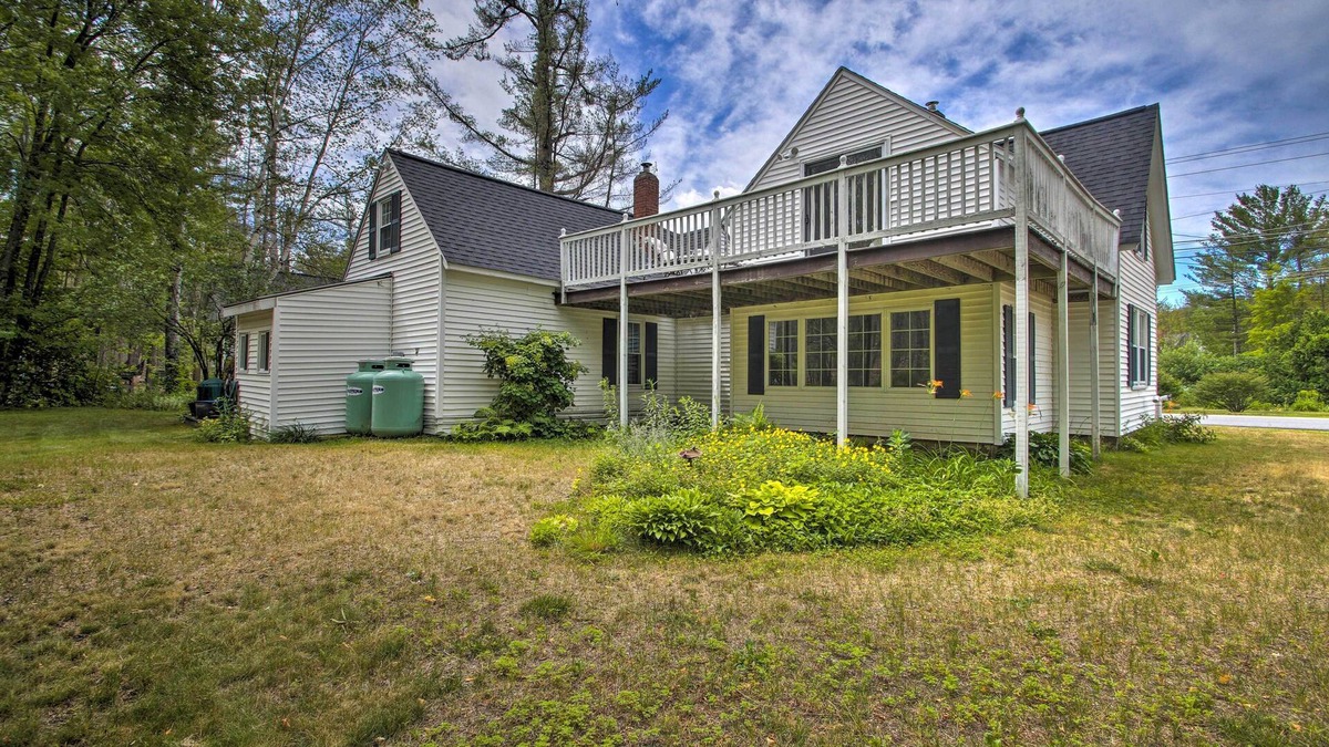 Intervale House | Modern Home ~ 2 Mi to Cranmore Mountain Resort!
