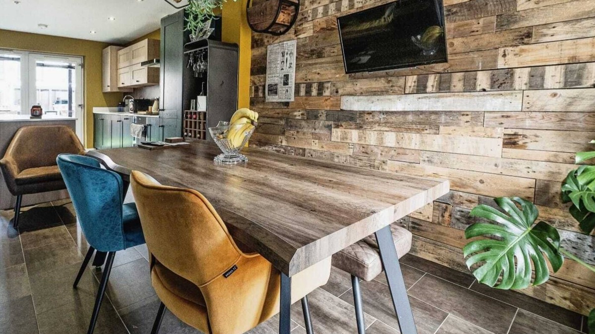Hull House | Modern home in the Hull Marina