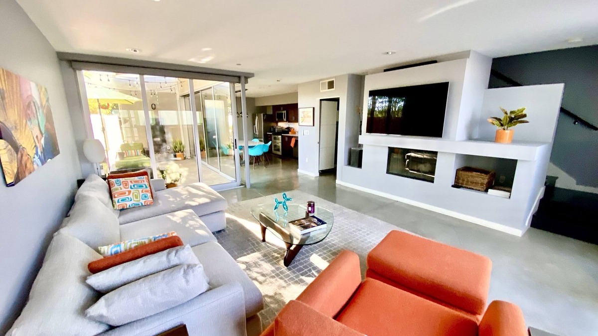 Atwater Village House | Modern Home in Great Neighborhood
